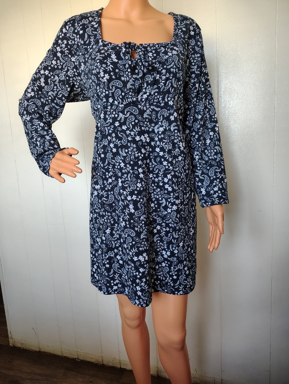 Cotton On Navy Blue Floral Paisley Long Sleeve Dress Size XL.